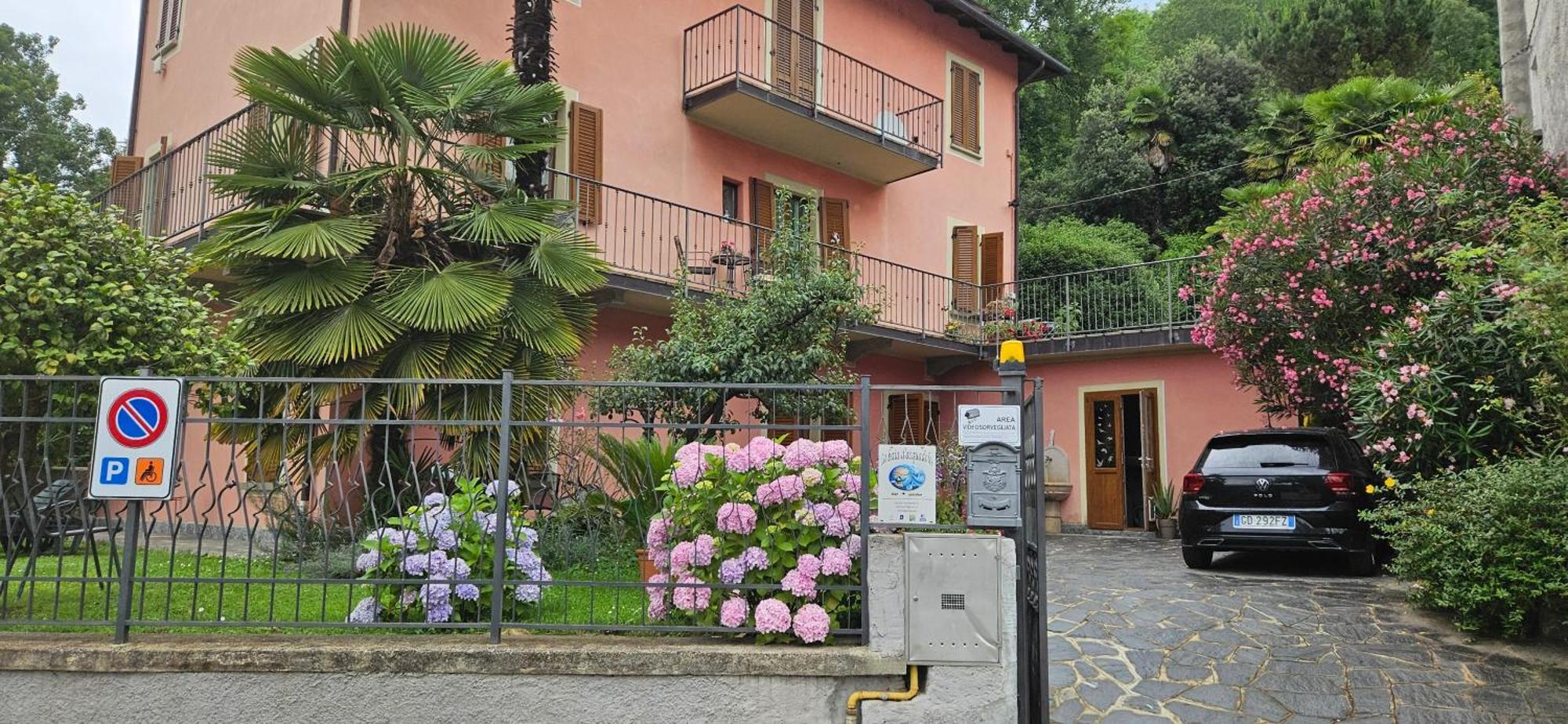 فيلا La Baia D'Acquadolce Bolzano Novarese المظهر الخارجي الصورة