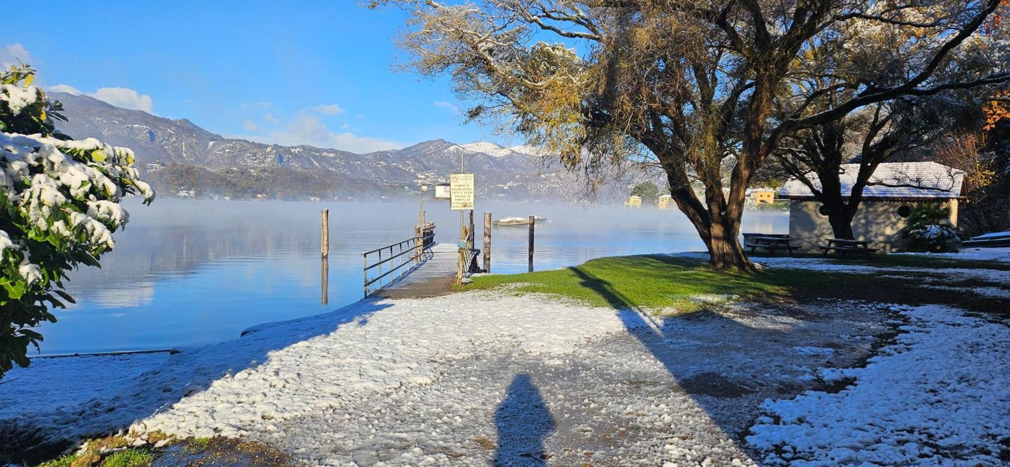 فيلا La Baia D'Acquadolce Bolzano Novarese المظهر الخارجي الصورة